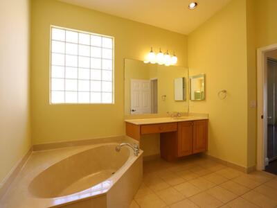 7458 Via Luria, Lake Worth, FL 33467