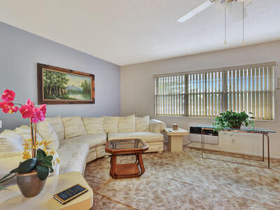 158 Norwich G, West Palm Beach, FL 33417