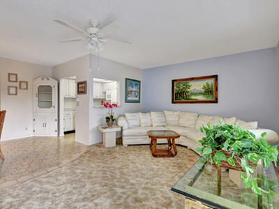 158 Norwich G, West Palm Beach, FL 33417