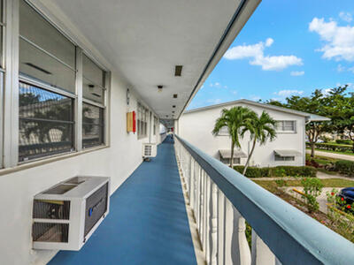 158 Norwich G, West Palm Beach, FL 33417