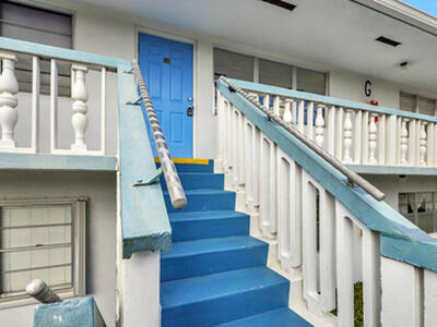 158 Norwich G, West Palm Beach, FL 33417