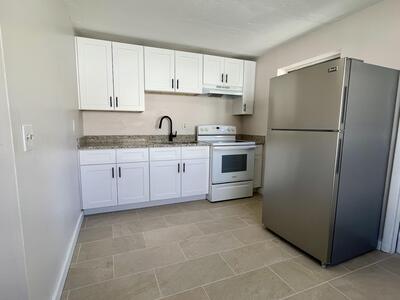 725 W 9th Street, Riviera Beach, FL 33404