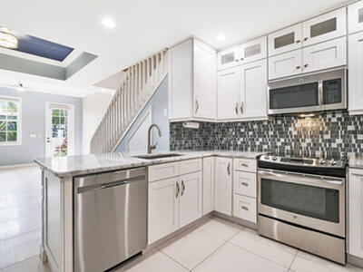 902 S Federal Highway, Lake Worth Beach, FL 33460