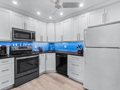 414 Pine Glen Lane, Greenacres, FL 33463