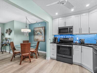 414 Pine Glen Lane, Greenacres, FL 33463