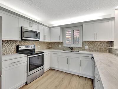 4517 NW 5th Avenue, Boca Raton, FL 33431