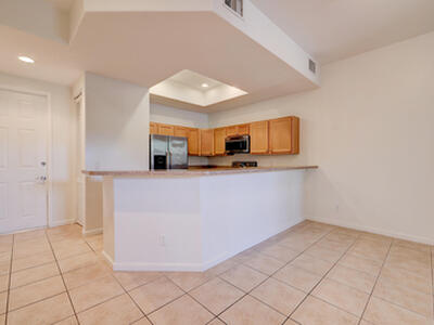 10560 SW Stephanie Way, Port Saint Lucie, FL 34987