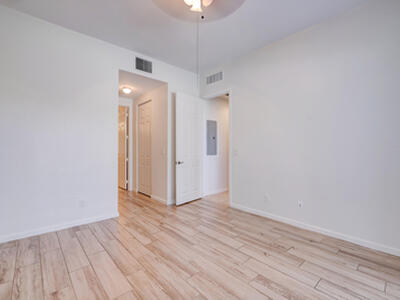 10560 SW Stephanie Way, Port Saint Lucie, FL 34987