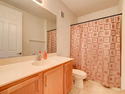 10560 SW Stephanie Way, Port Saint Lucie, FL 34987