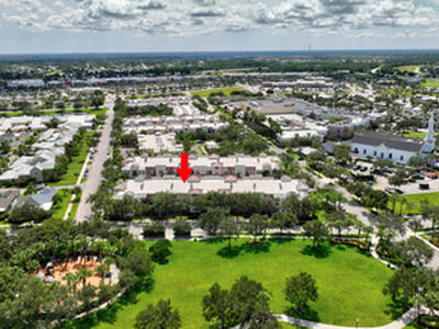 10560 SW Stephanie Way, Port Saint Lucie, FL 34987