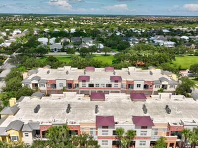 10560 SW Stephanie Way, Port Saint Lucie, FL 34987