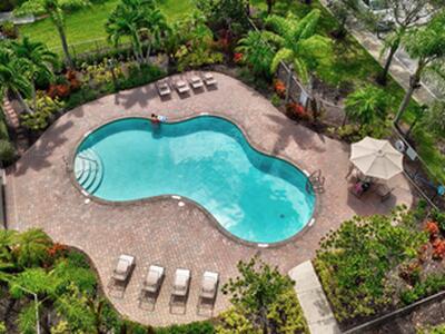 10560 SW Stephanie Way, Port Saint Lucie, FL 34987