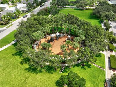 10560 SW Stephanie Way, Port Saint Lucie, FL 34987