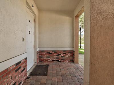 10560 SW Stephanie Way, Port Saint Lucie, FL 34987