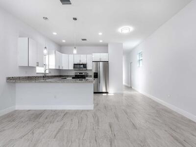 2827 Saranac Avenue, West Palm Beach, FL 33409