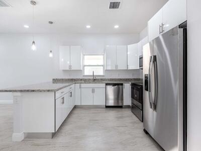 2827 Saranac Avenue, West Palm Beach, FL 33409