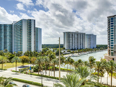 15901 Collins Avenue, Sunny Isles Beach, FL 33160