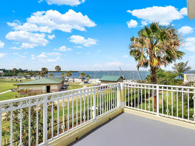 1500 Mariner Bay Boulevard, Fort Pierce, FL 34949