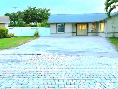 19323 Carolina Circle