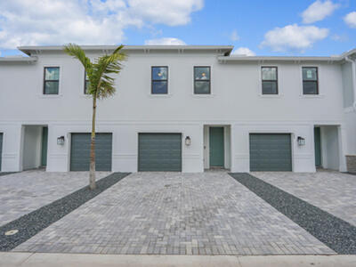 287 SW Sally Way, Stuart, FL 34997