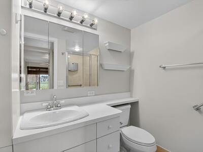 447 Flanders J, Delray Beach, FL 33484