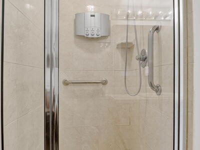 447 Flanders J, Delray Beach, FL 33484