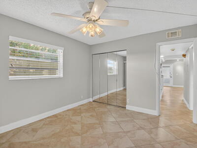 447 Flanders J, Delray Beach, FL 33484