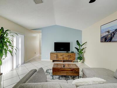 2910 SW Port St Lucie Boulevard, Port Saint Lucie, FL 34953