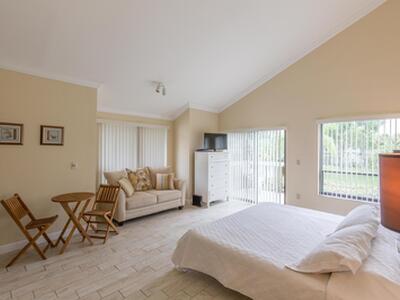 11863 Wimbledon Circle, Wellington, FL 33414