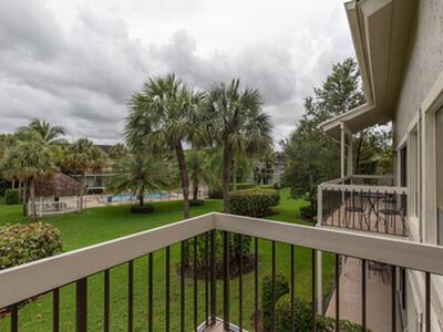 11863 Wimbledon Circle, Wellington, FL 33414