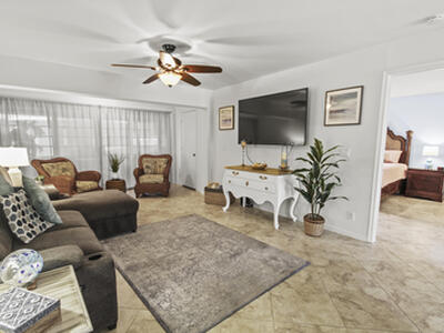 1041 Orange Terrace, Delray Beach, FL 33445