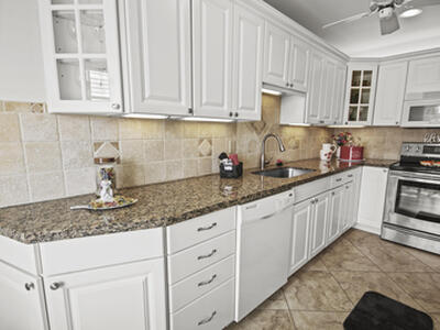 1041 Orange Terrace, Delray Beach, FL 33445