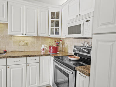 1041 Orange Terrace, Delray Beach, FL 33445