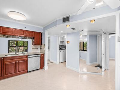 14475 N Strathmore Lane, Delray Beach, FL 33446