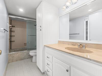 14475 N Strathmore Lane, Delray Beach, FL 33446