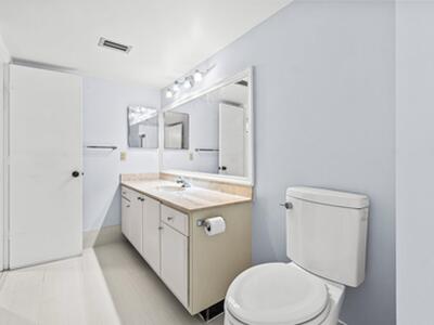 14475 N Strathmore Lane, Delray Beach, FL 33446