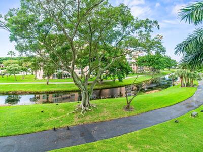 14475 N Strathmore Lane, Delray Beach, FL 33446