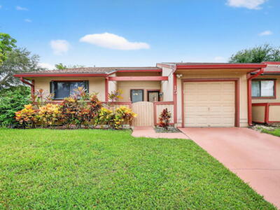 15 Farnworth Drive, Boynton Beach, FL 33426