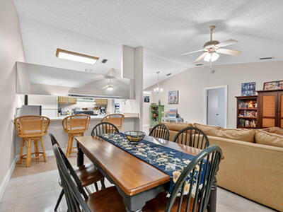 15 Farnworth Drive, Boynton Beach, FL 33426