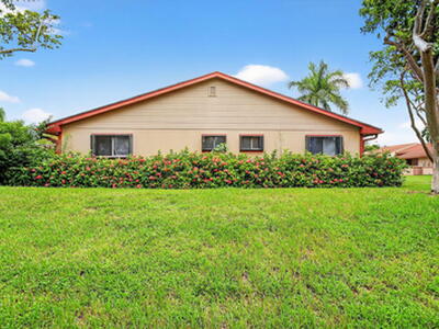 15 Farnworth Drive, Boynton Beach, FL 33426