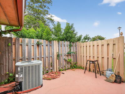 15 Farnworth Drive, Boynton Beach, FL 33426