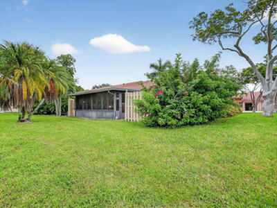 15 Farnworth Drive, Boynton Beach, FL 33426