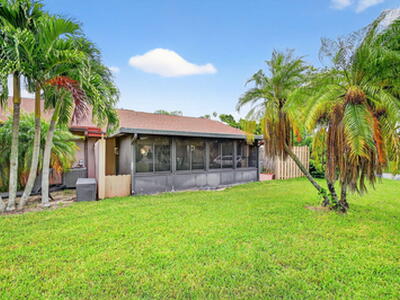 15 Farnworth Drive, Boynton Beach, FL 33426