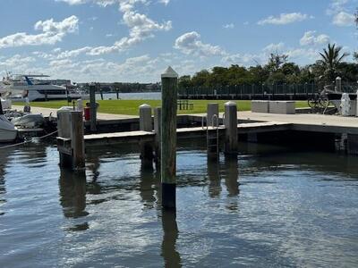 804 E Windward Way, Lantana, FL 33462