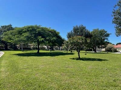 36 Ironwood Way N, Palm Beach Gardens, FL 33418