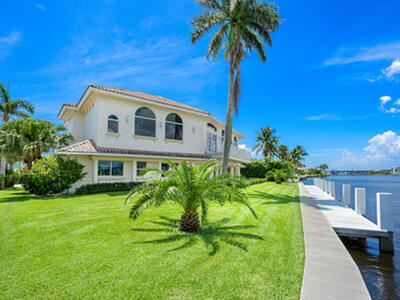 66 Harbour Drive N, Ocean Ridge, FL 33435