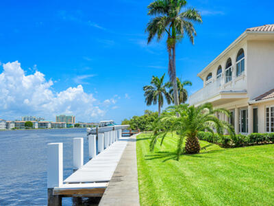 66 Harbour Drive N, Ocean Ridge, FL 33435