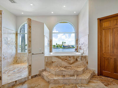 66 Harbour Drive N, Ocean Ridge, FL 33435