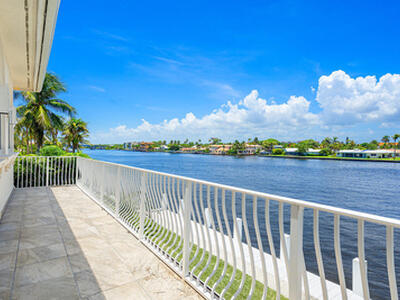 66 Harbour Drive N, Ocean Ridge, FL 33435