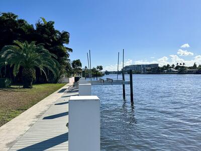 66 Harbour Drive N, Ocean Ridge, FL 33435